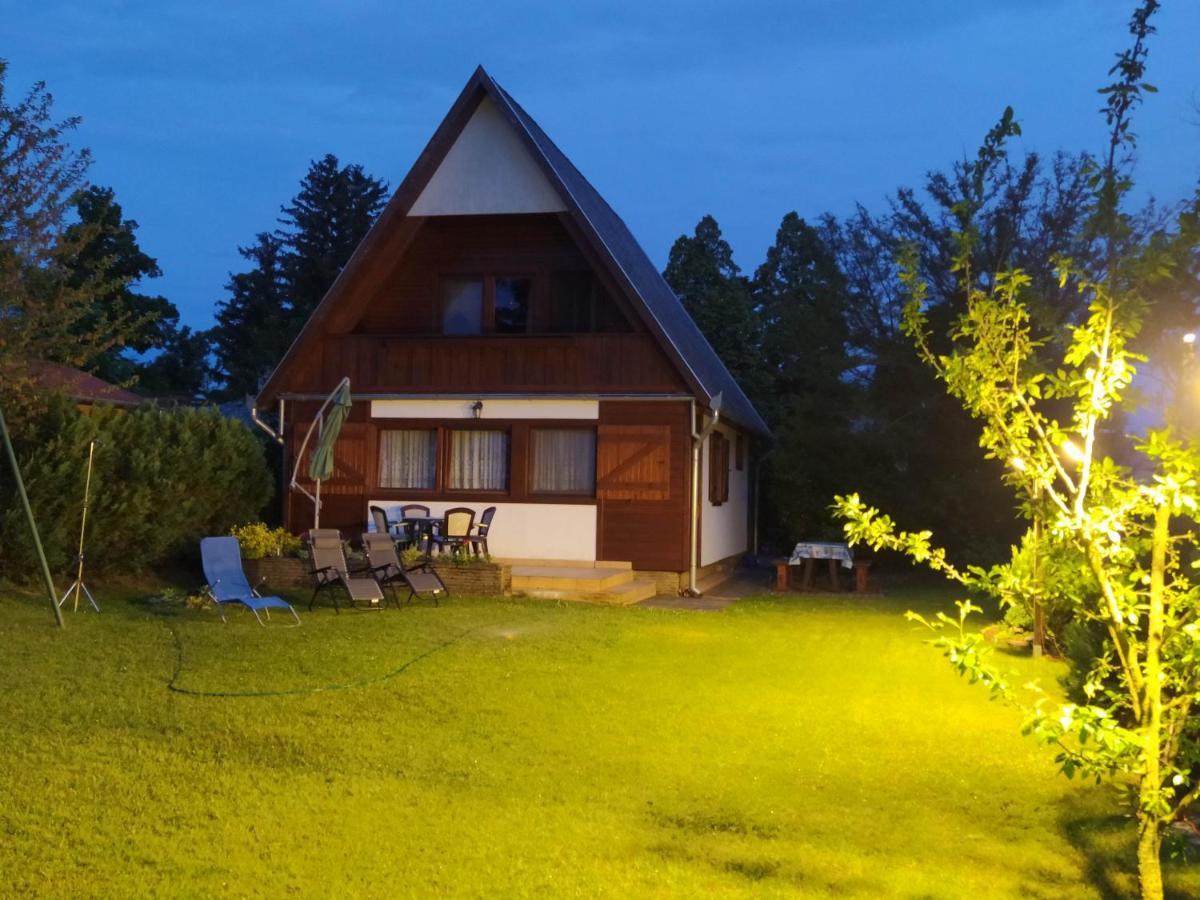 Vila Pelso Vendeghaz With Internet Optical Cable Balatonmáriafürdő Exteriér fotografie